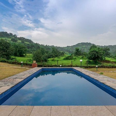 Stayvista'S Shivom Villa 2 - A Serene Escape With Views Of The Valley And Lake Lonavala Extérieur photo