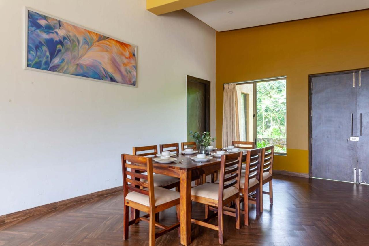 Stayvista'S Shivom Villa 2 - A Serene Escape With Views Of The Valley And Lake Lonavala Extérieur photo