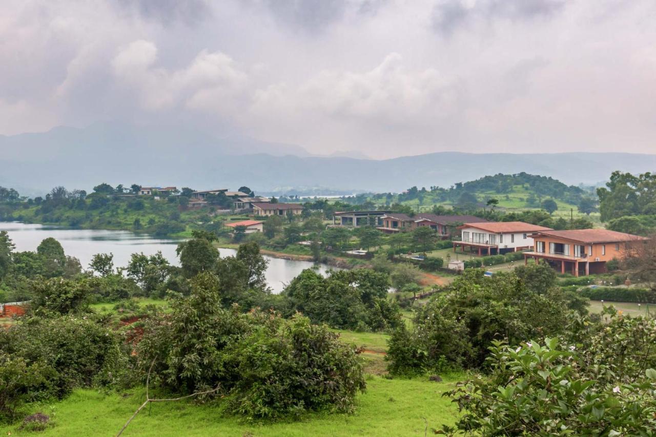 Stayvista'S Shivom Villa 2 - A Serene Escape With Views Of The Valley And Lake Lonavala Extérieur photo